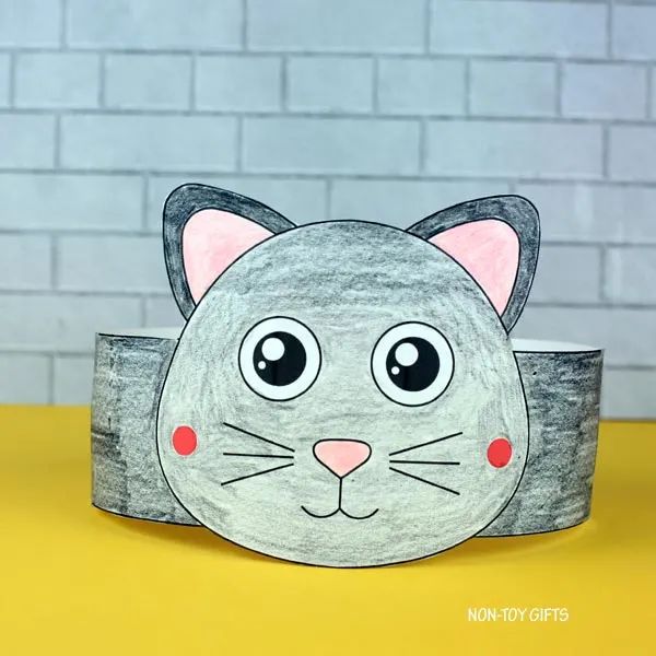 Black cat paper hat for kids to color