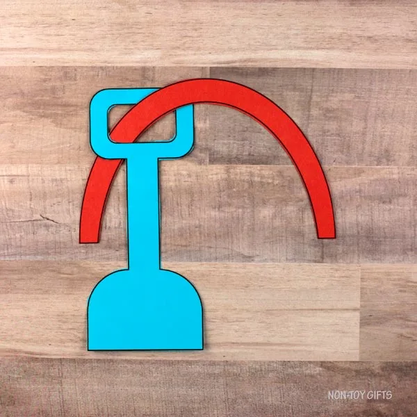 Slide shovel through handle