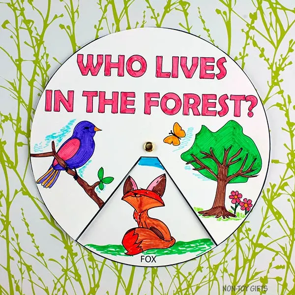 Who lives in the forest craft: fox, owl, rabbit, butterfly and hedgehog