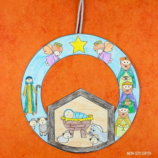 easy Nativity wreath craft for kids