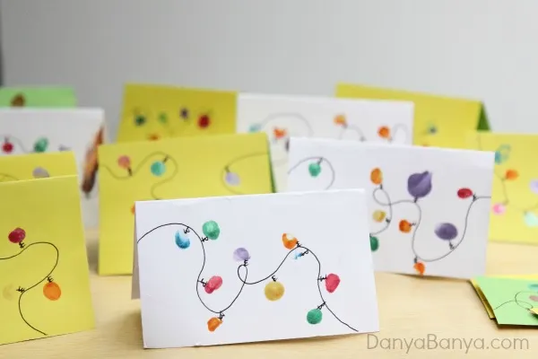 Christmas cards kids can make with fingerprints