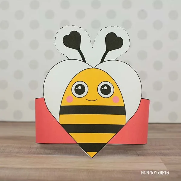 easy diy Valentine paper hat for kids