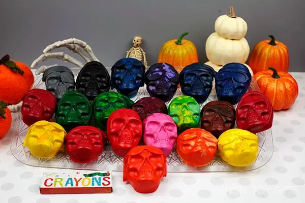 DIY skeleton crayons for Halloween for kids