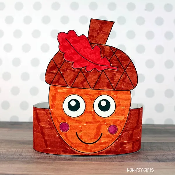 coloring acorn paper hat for preschoolers
