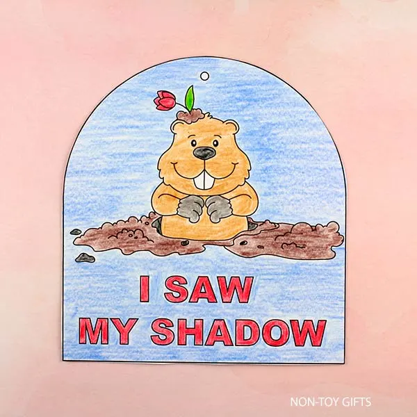 color the groundhog page