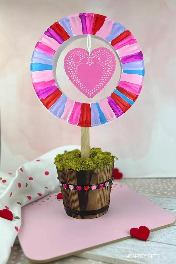 Easy Valentine DIY decoration