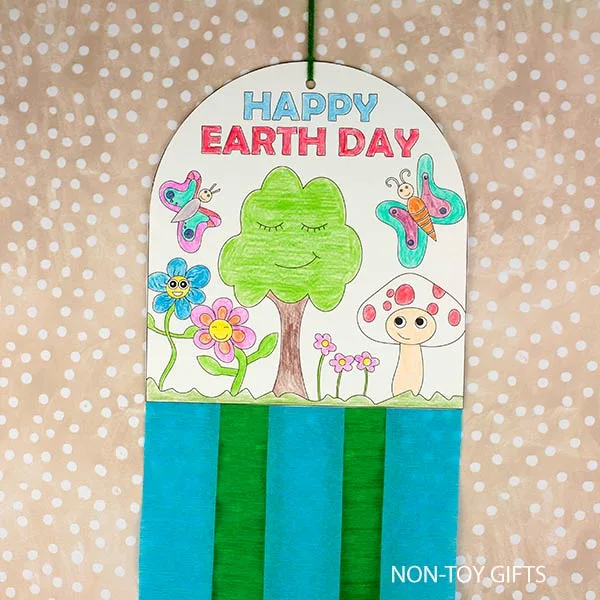 simple coloring Earth Day decoration craft printable preschool