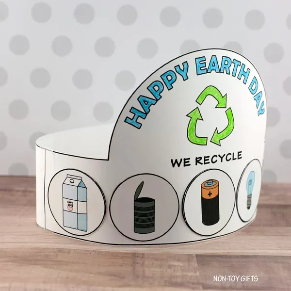 easy Earth Day paper hat craft printable for kids to show what they can recycle