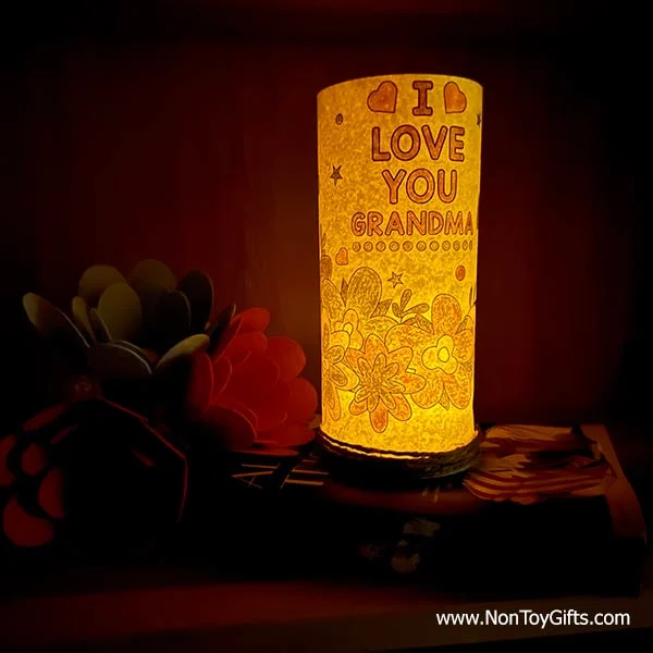 DIY lantern for grandma gift with free printable