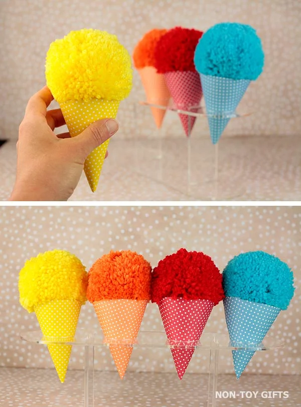 Simple pom pom ice cream craft