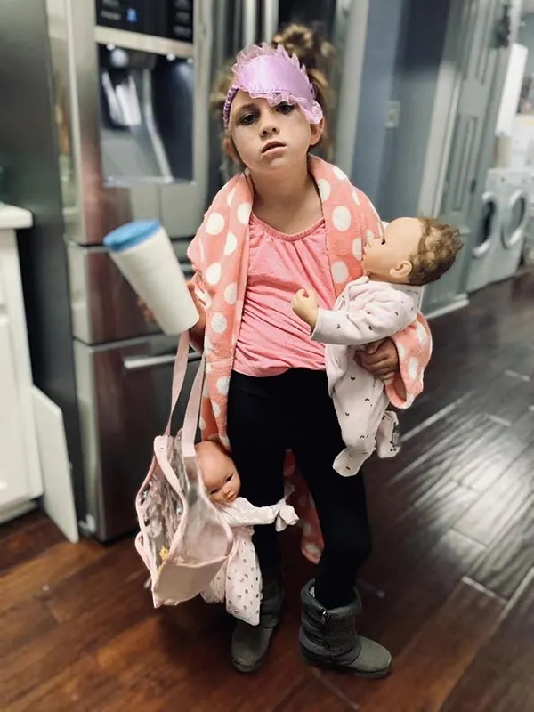 DIY tired mom Halloween costume