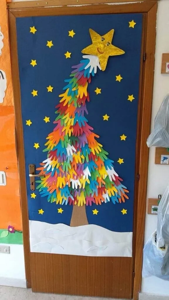 Christmas classroom door decor ideas: handprint Christmas tree